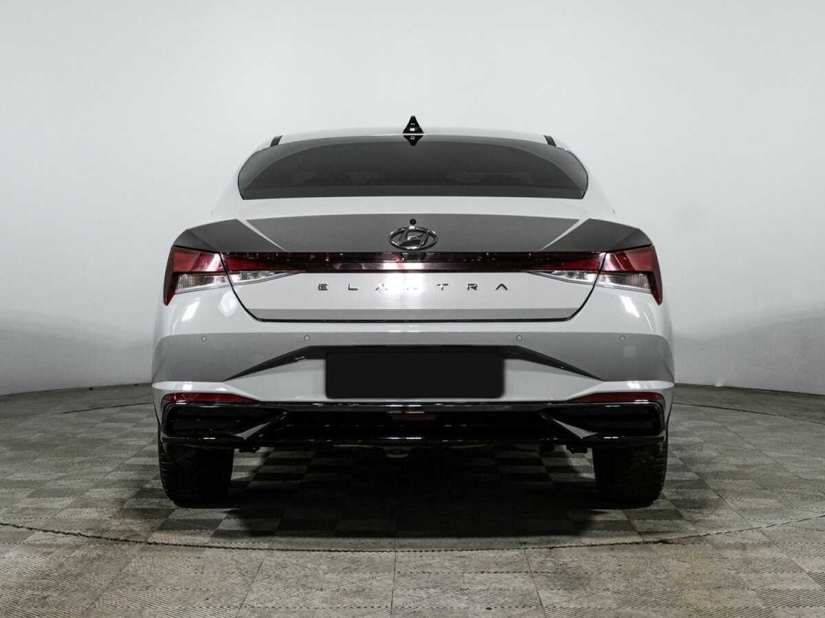 Купить Hyundai Elantra с пробегом. Фото: #5