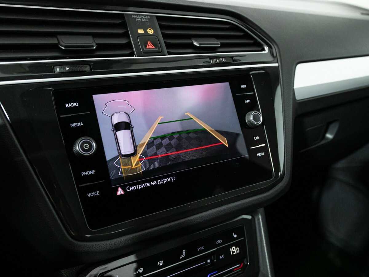 Купить Volkswagen Tiguan с пробегом. Фото: #15