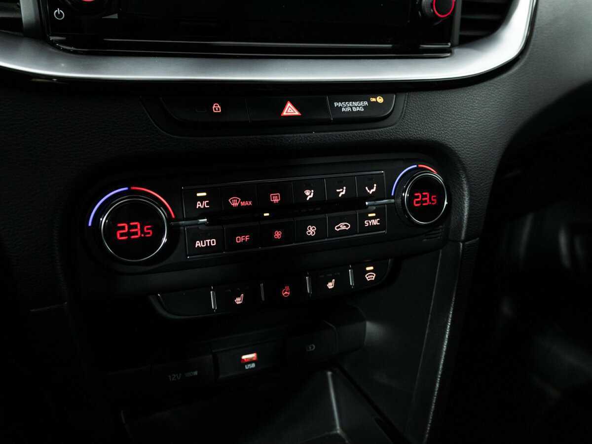 Купить Kia Ceed с пробегом. Фото: #18