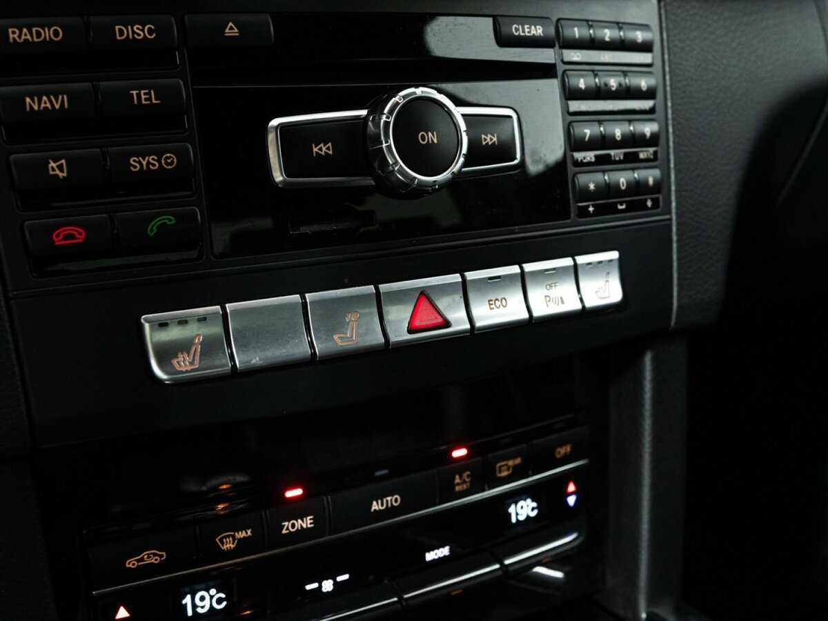 Купить Mercedes-Benz E-Класс с пробегом. Фото: #16