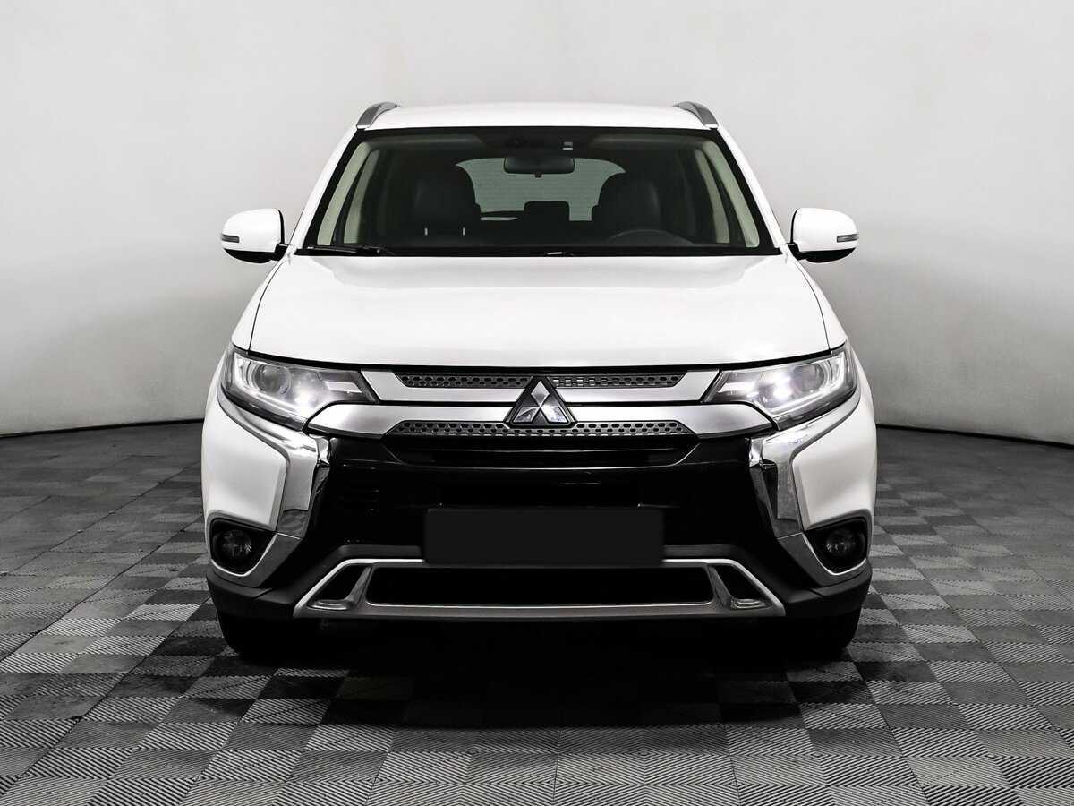 Купить Mitsubishi Outlander с пробегом. Фото: #1