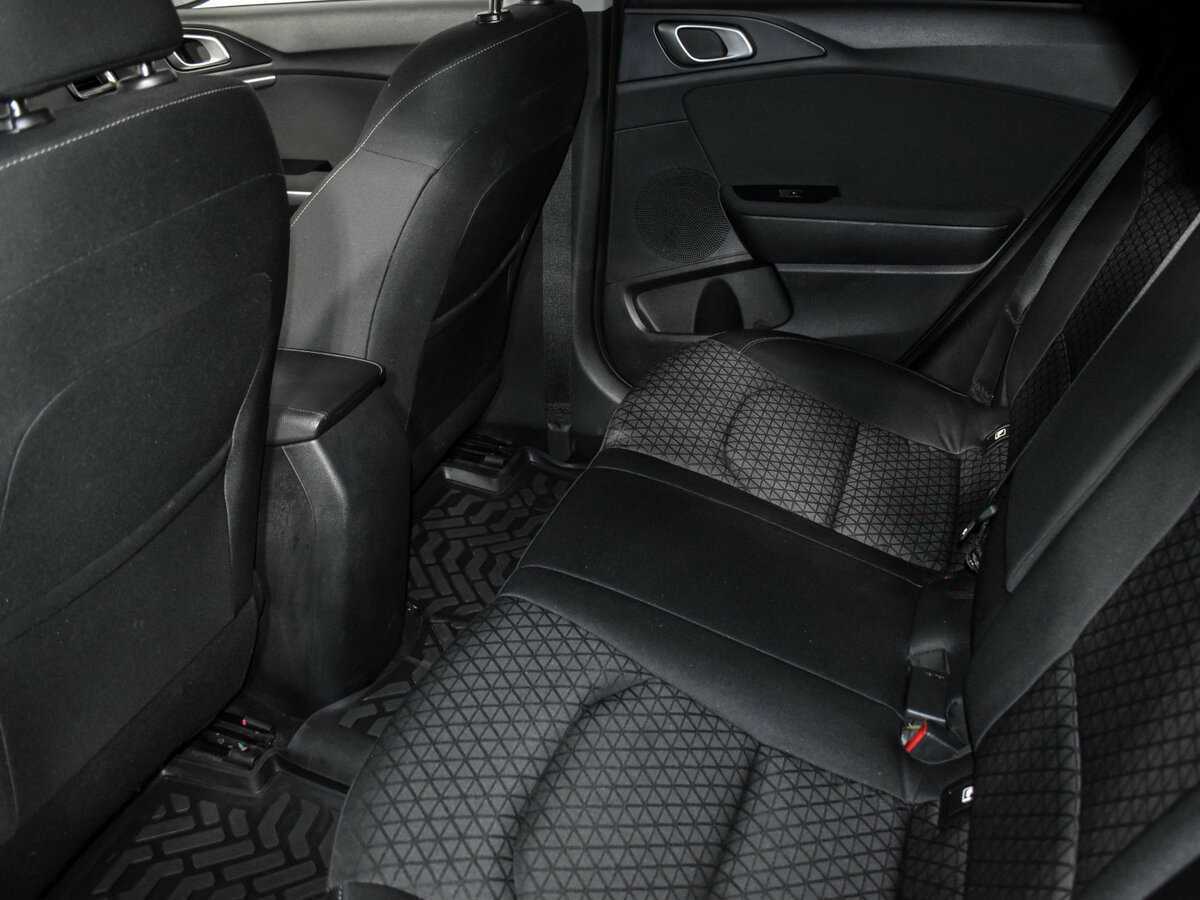 Купить Kia Ceed с пробегом. Фото: #11