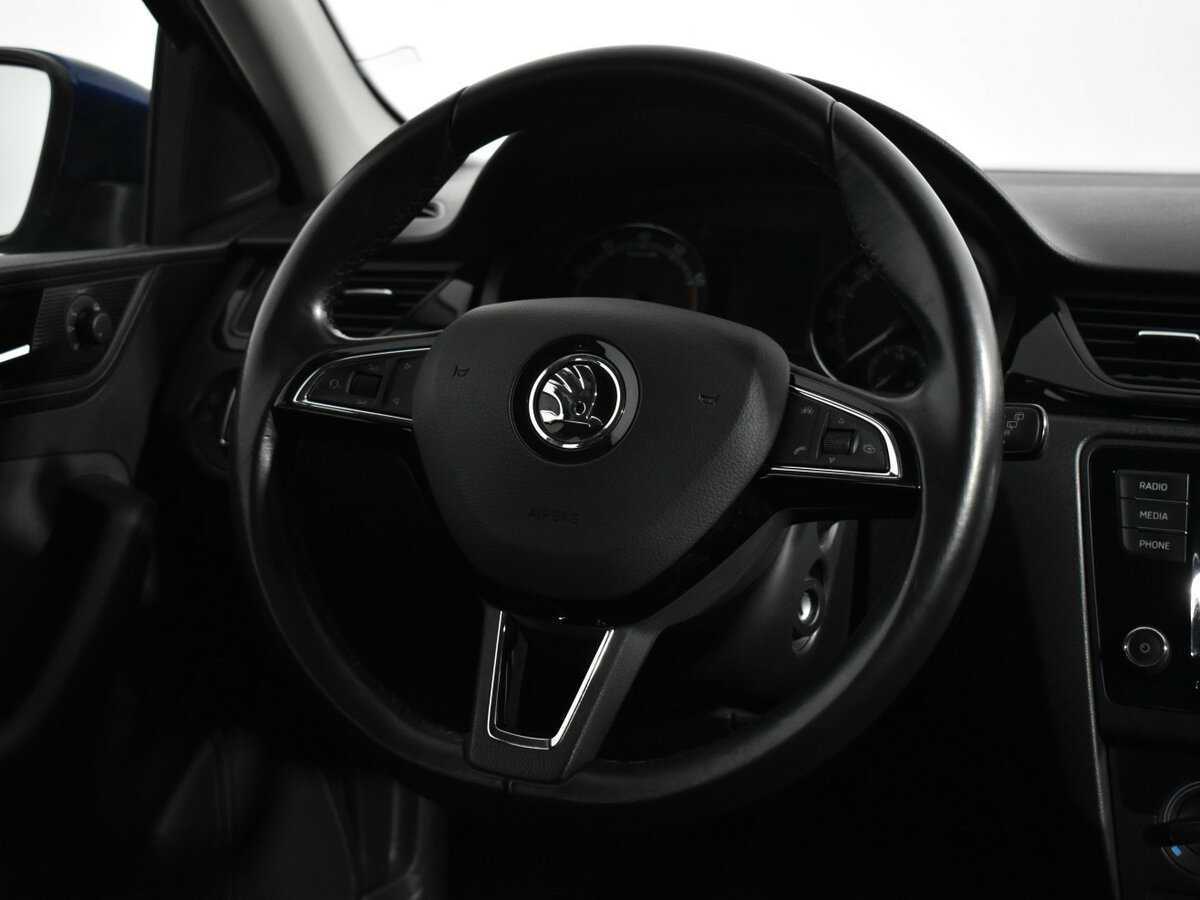 Купить Skoda Rapid с пробегом. Фото: #11