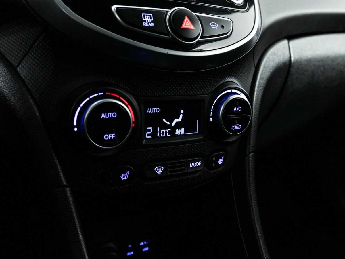 Купить Hyundai Solaris с пробегом. Фото: #15