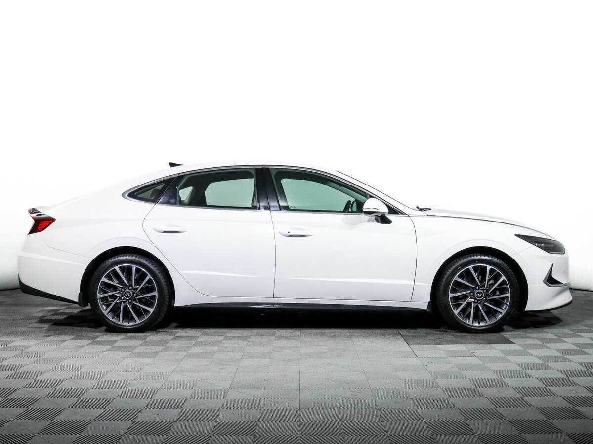 Купить Hyundai Sonata с пробегом. Фото: #3