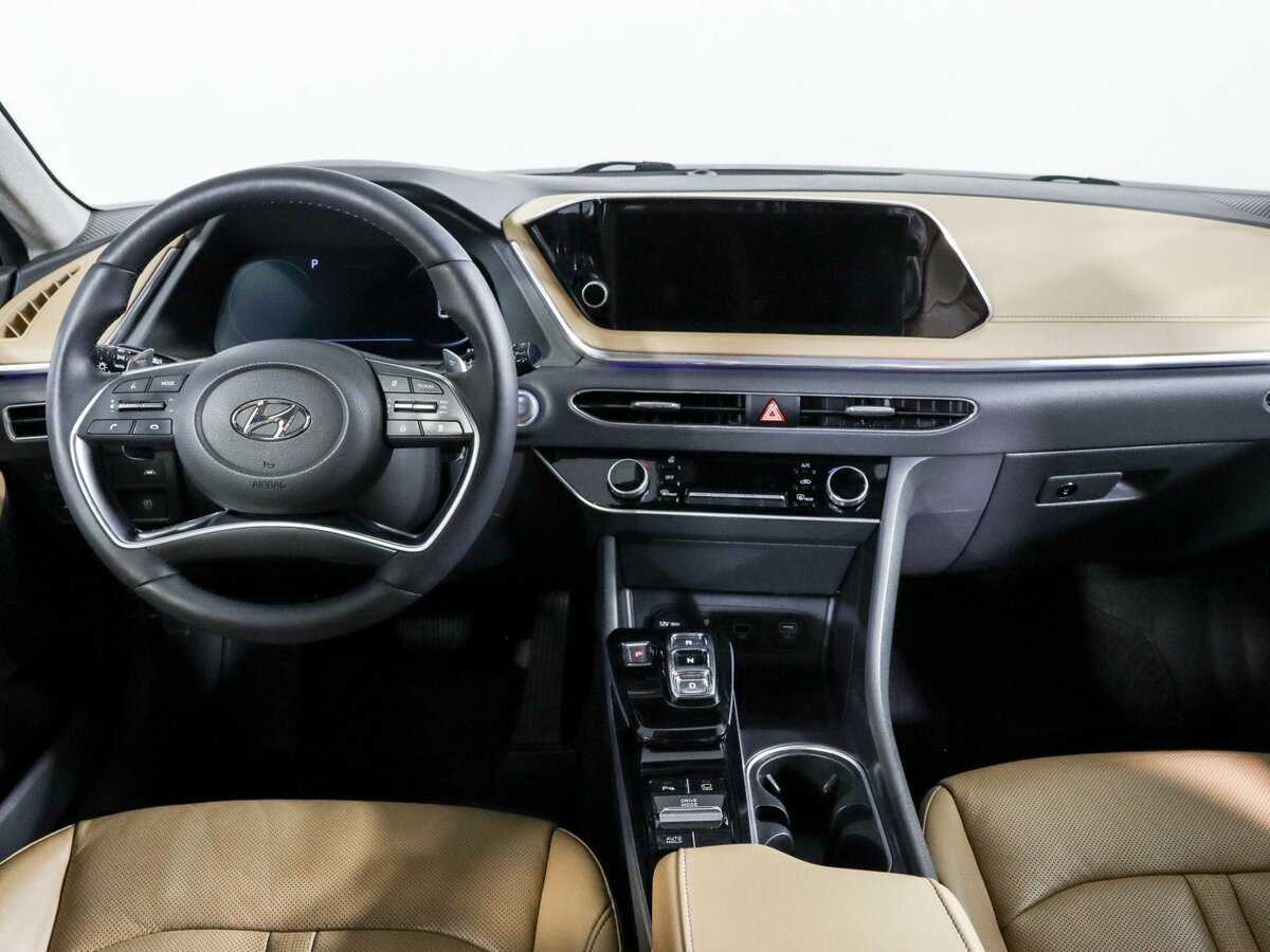 Купить Hyundai Sonata с пробегом. Фото: #11