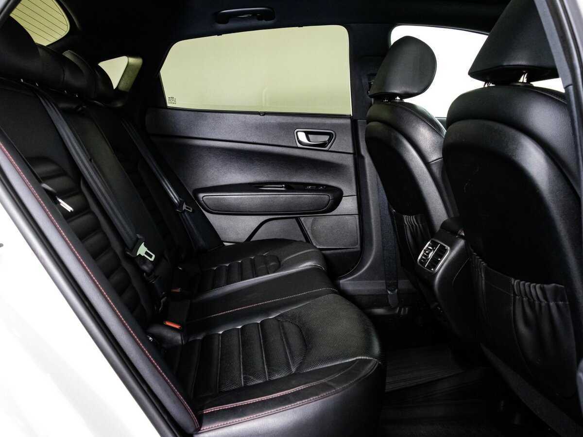 Купить Kia Optima с пробегом. Фото: #20
