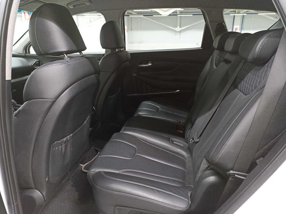 Купить Hyundai Santa Fe с пробегом. Фото: #11
