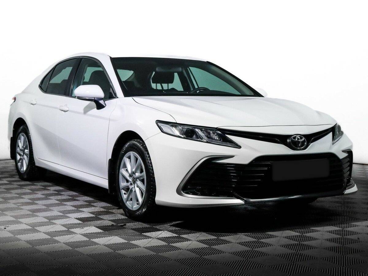 Купить Toyota Camry с пробегом. Фото: #2