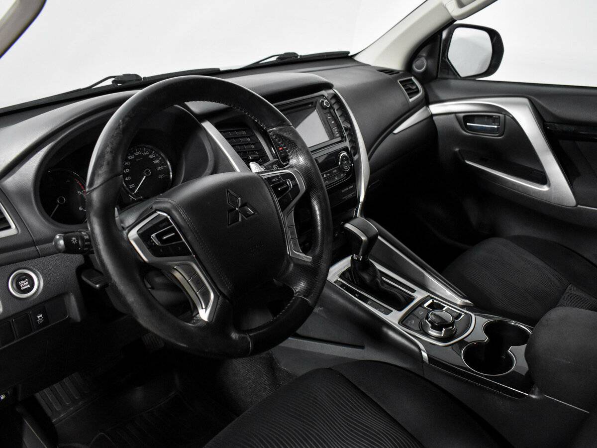 Купить Mitsubishi Pajero Sport с пробегом. Фото: #7