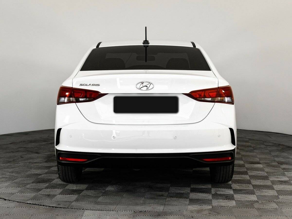 Купить Hyundai Solaris с пробегом. Фото: #4