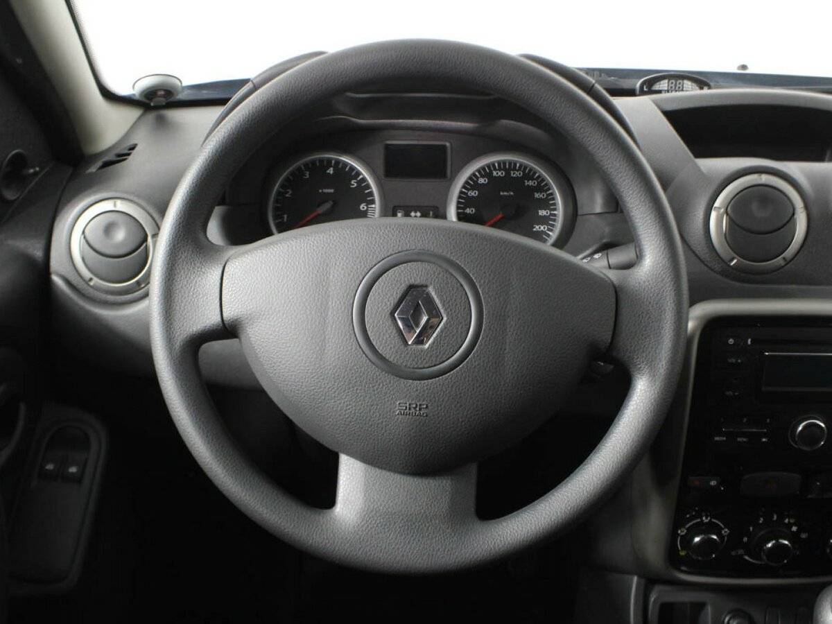 Купить Renault Duster с пробегом. Фото: #4