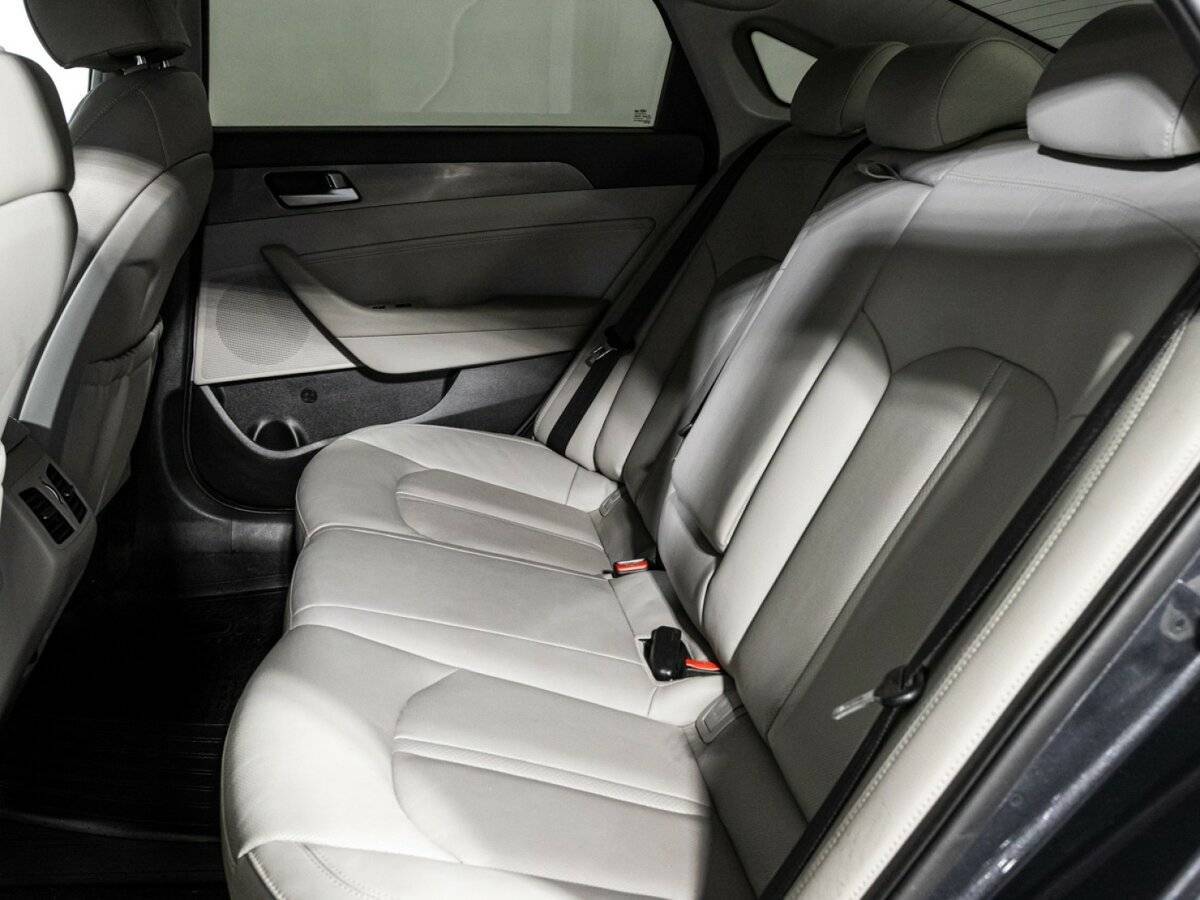 Купить Hyundai Sonata с пробегом. Фото: #9