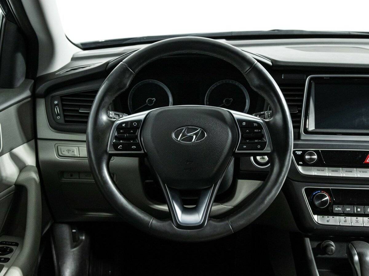 Купить Hyundai Sonata с пробегом. Фото: #19