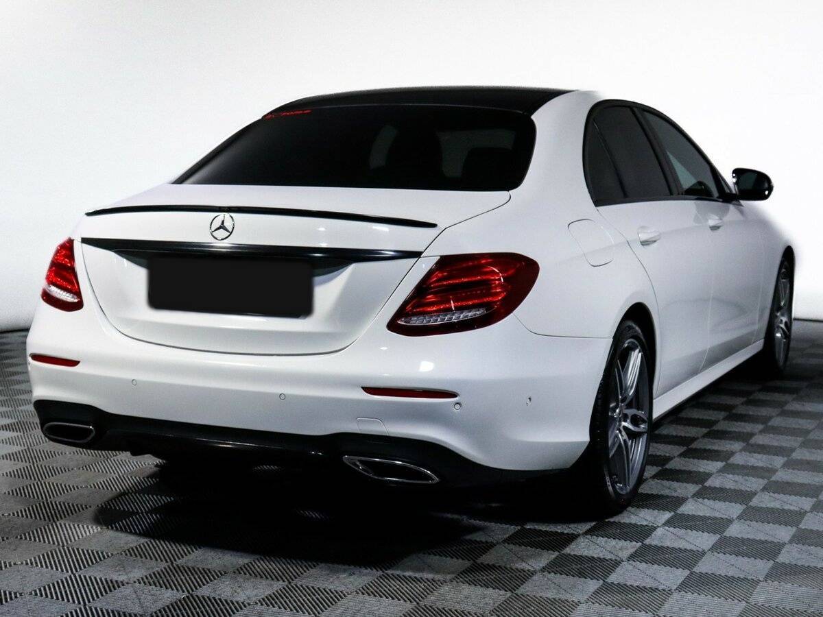 Купить Mercedes-Benz E-Класс с пробегом. Фото: #4