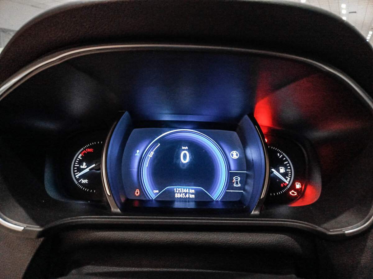 Купить Renault Megane с пробегом. Фото: #10