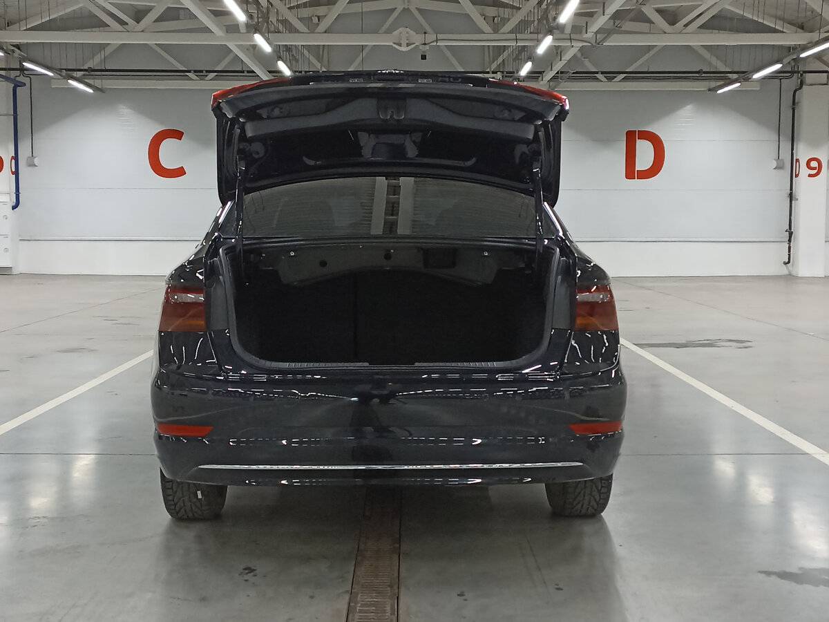 Купить Volkswagen Jetta с пробегом. Фото: #9