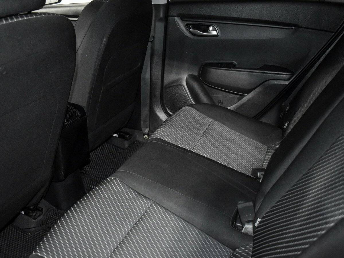 Купить Kia Rio с пробегом. Фото: #12