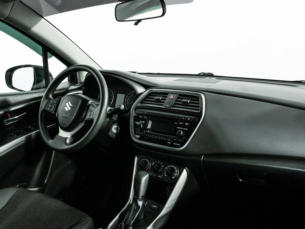 Продажа Б/У Сузуки С-Икс4. Фото: #8