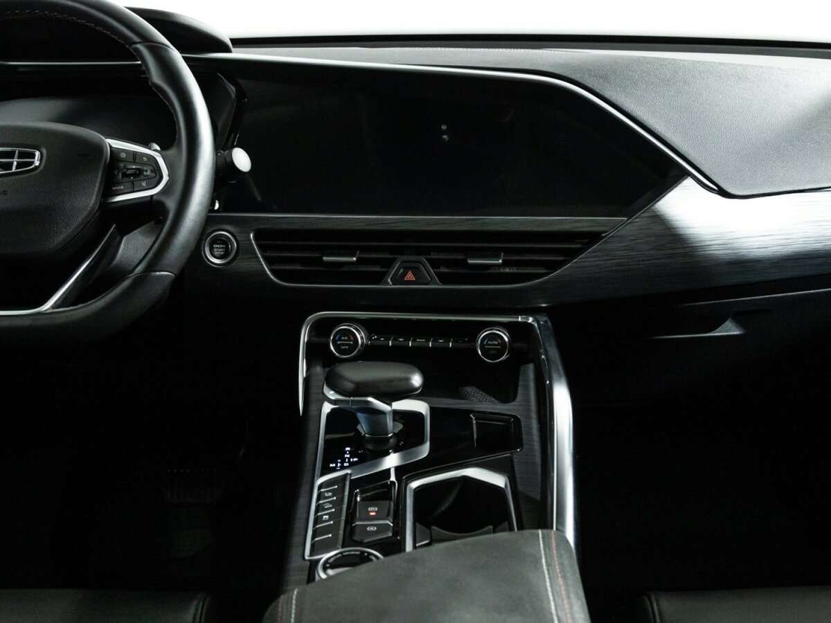 Купить Geely Tugella с пробегом. Фото: #13