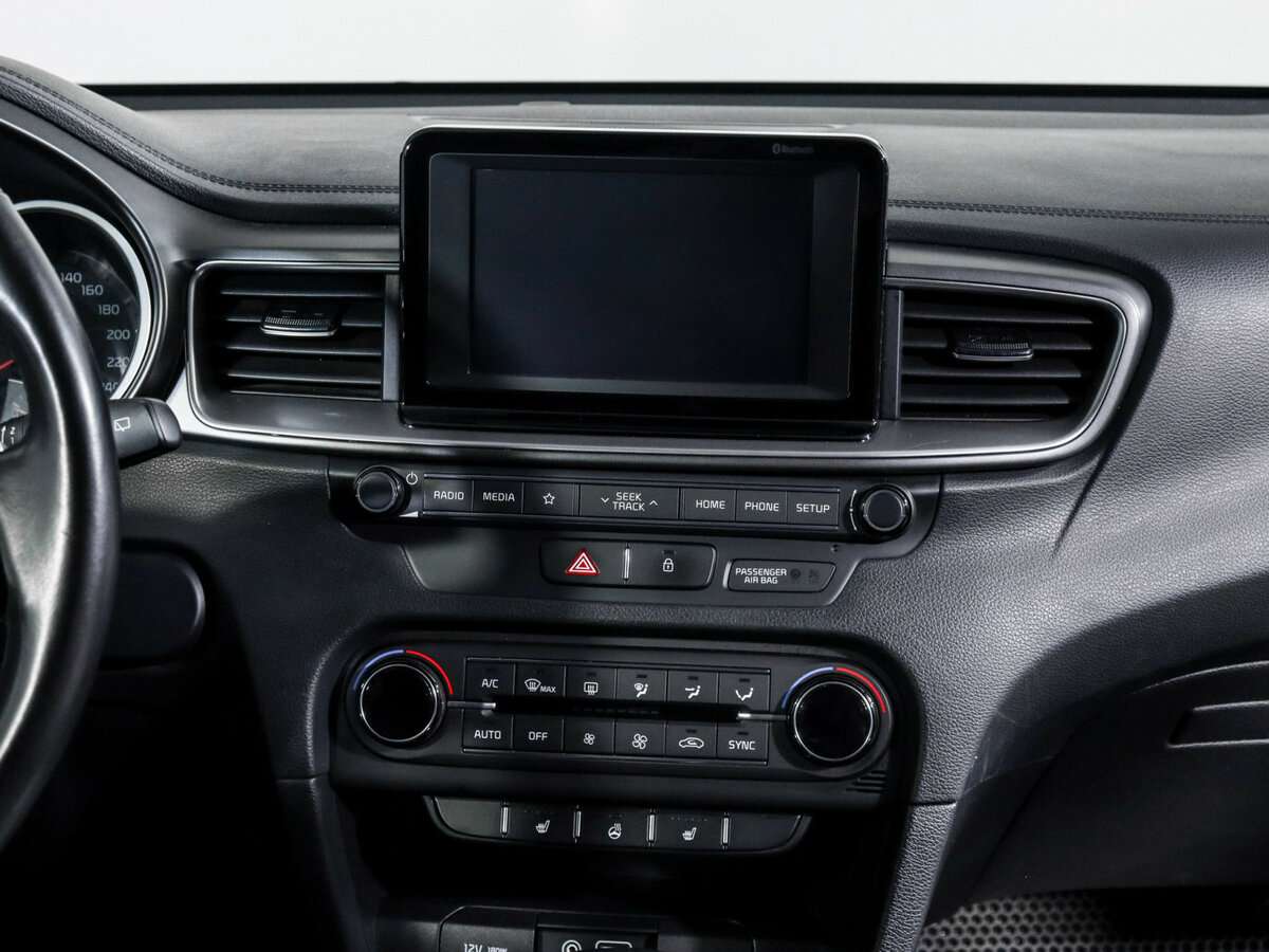 Купить Kia Ceed с пробегом. Фото: #12