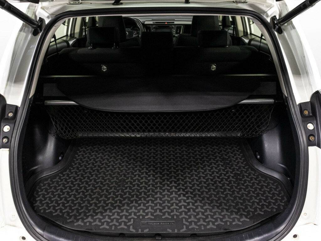 Купить Toyota RAV4 с пробегом. Фото: #12