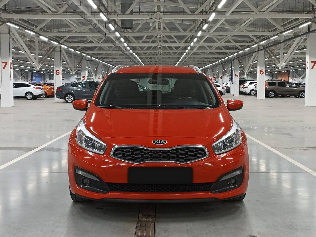 Купить Kia Ceed с пробегом. Фото: #1