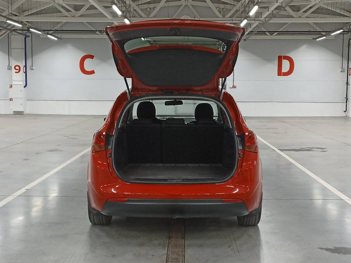 Купить Kia Ceed с пробегом. Фото: #9