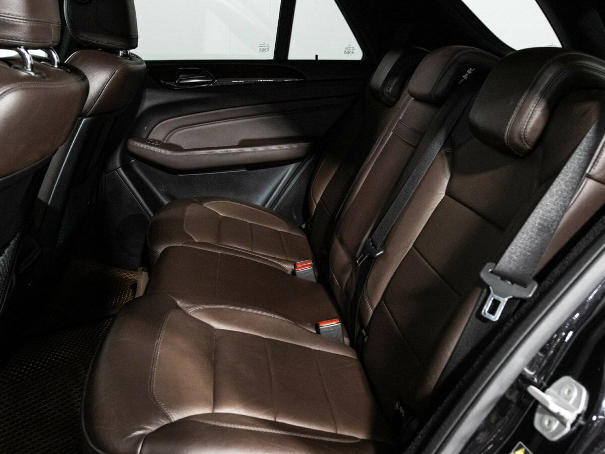 Купить Mercedes-Benz M-Класс с пробегом. Фото: #9