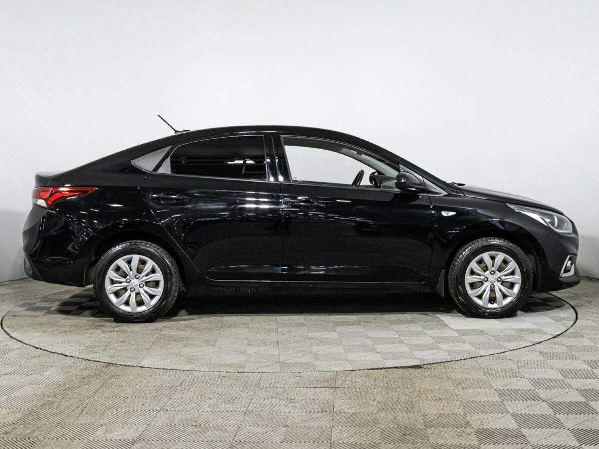 Купить Hyundai Solaris с пробегом. Фото: #3