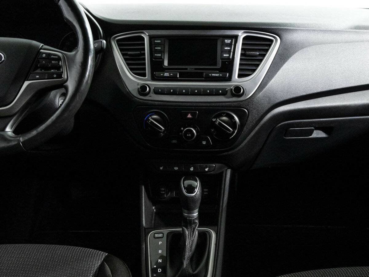 Купить Hyundai Solaris с пробегом. Фото: #13