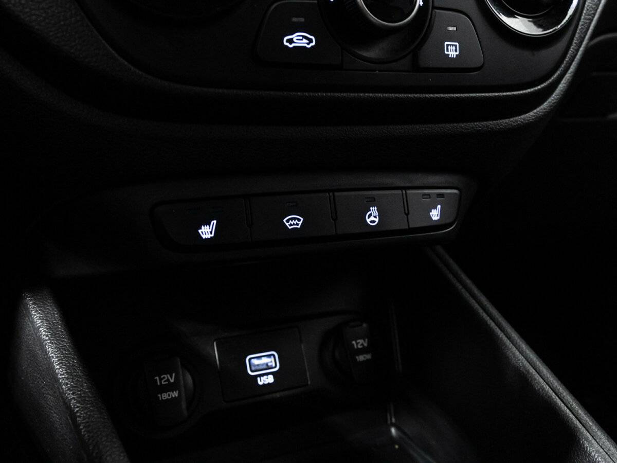 Купить Hyundai Solaris с пробегом. Фото: #15