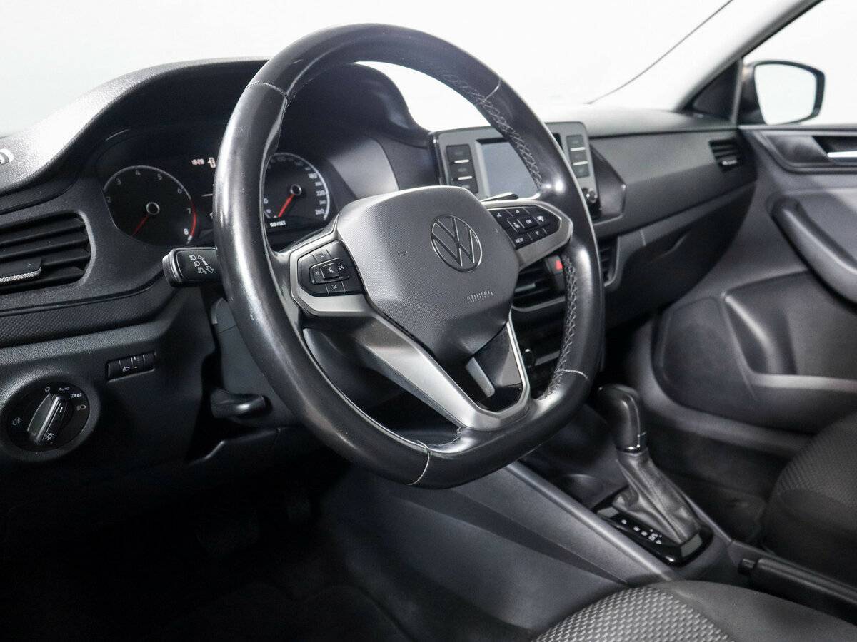 Купить Volkswagen Polo с пробегом. Фото: #10