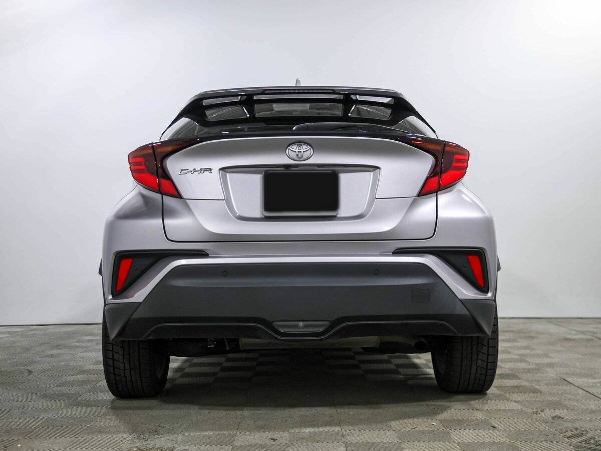 Купить Toyota C-HR с пробегом. Фото: #4