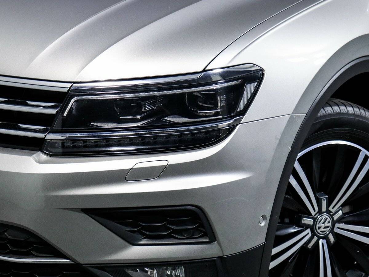 Купить Volkswagen Tiguan с пробегом. Фото: #12
