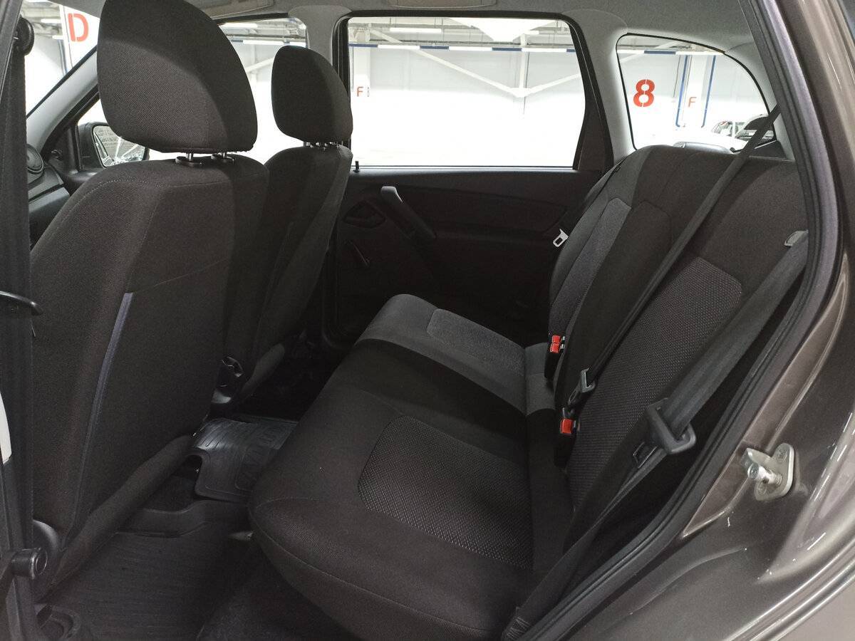 Купить Lada (ВАЗ) Granta с пробегом. Фото: #11