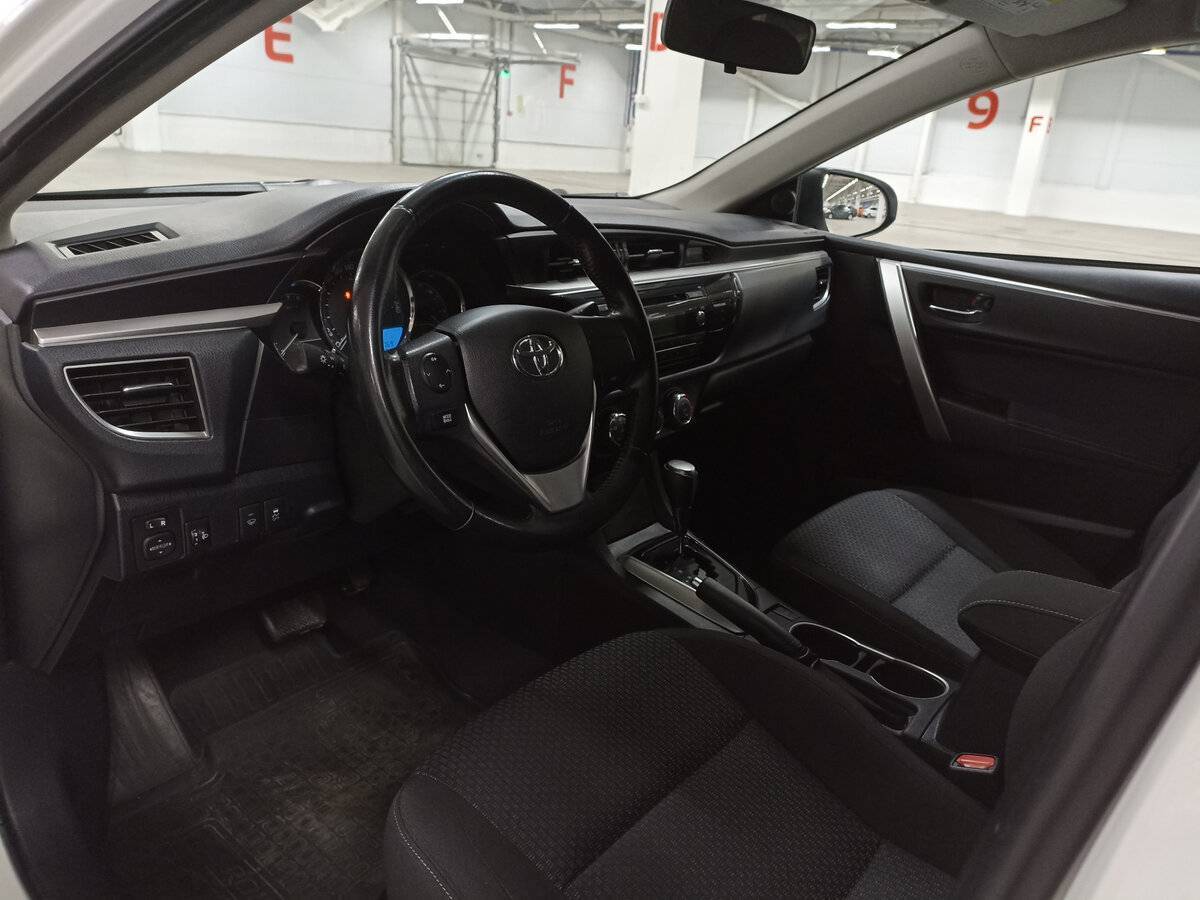 Купить Toyota Corolla с пробегом. Фото: #15