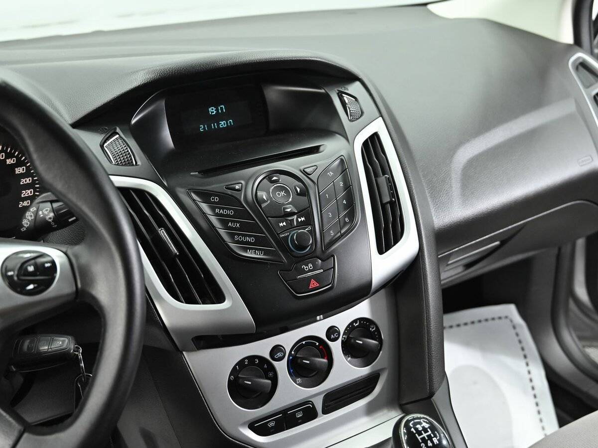 Купить Ford Focus с пробегом. Фото: #9