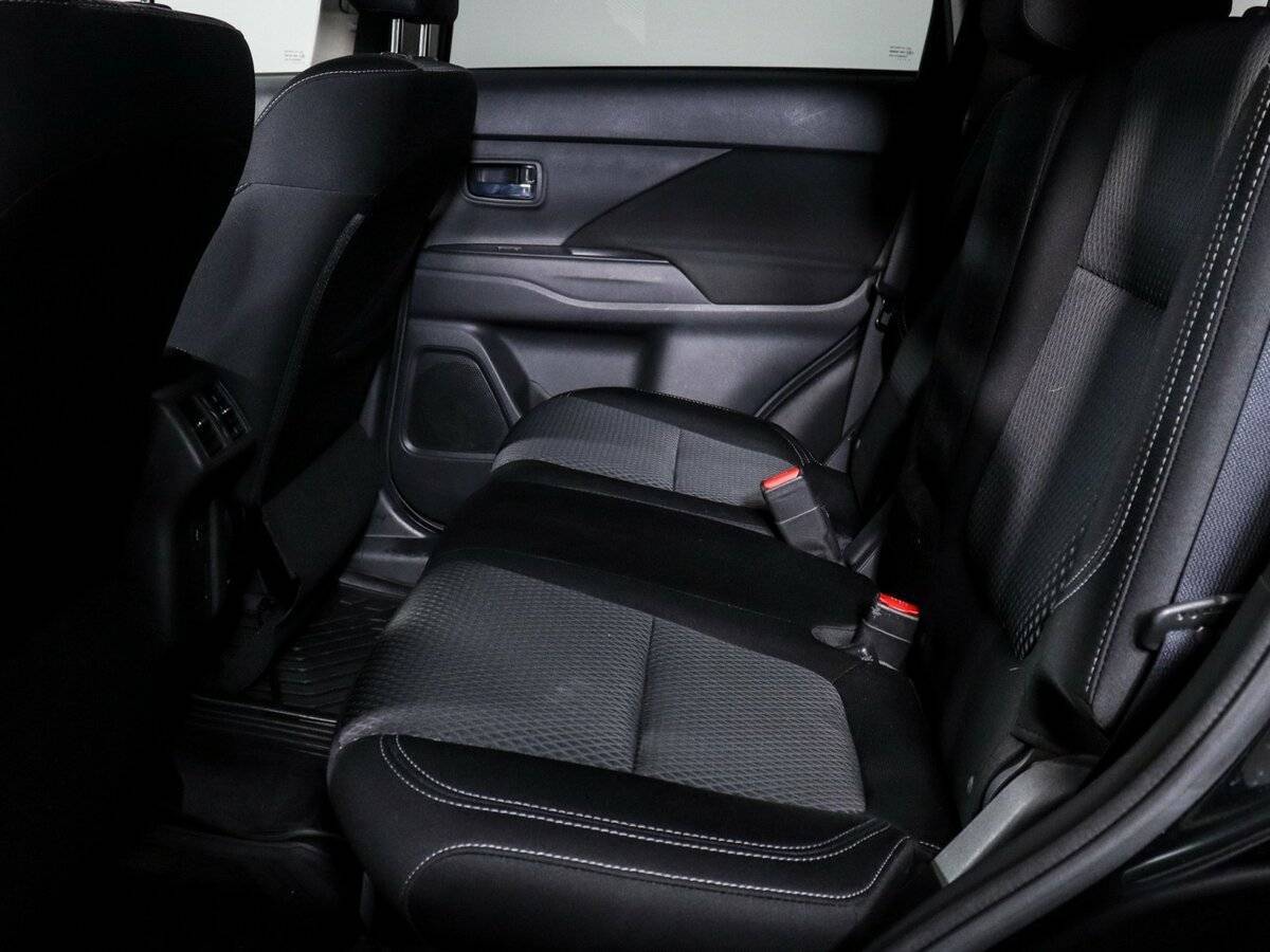 Продажа Б/У Митсубиши Оутлэндер. Фото: #9