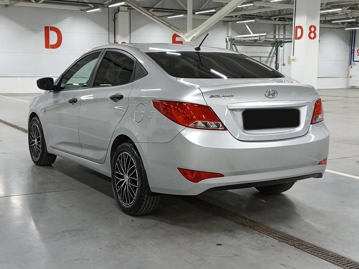 Купить Hyundai Solaris с пробегом. Фото: #6