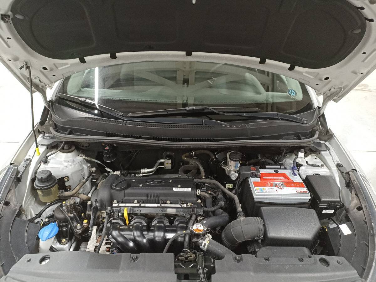 Купить Hyundai Solaris с пробегом. Фото: #8