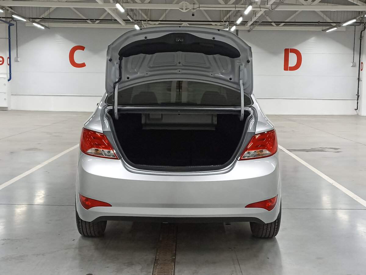 Купить Hyundai Solaris с пробегом. Фото: #9