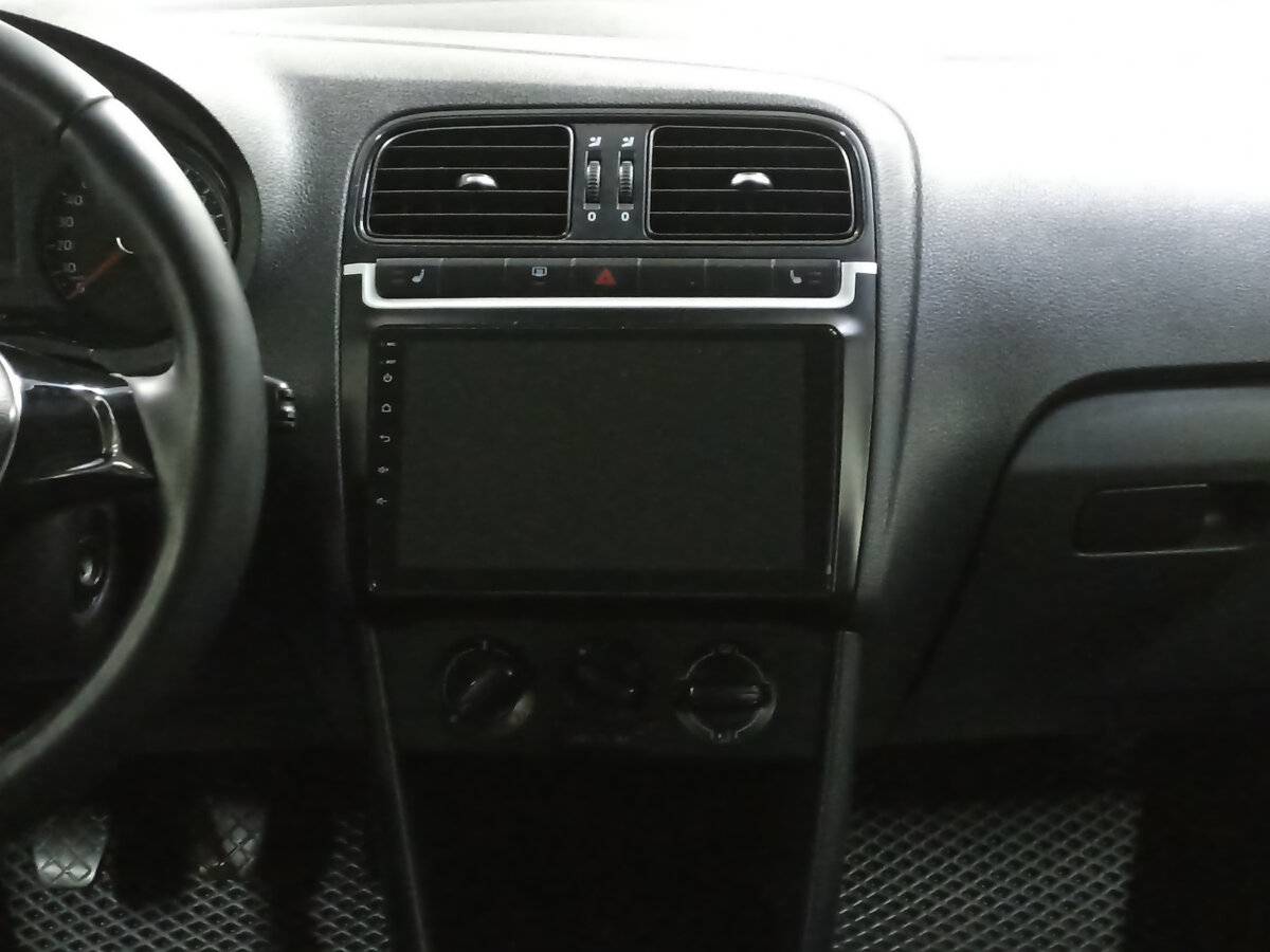 Купить Volkswagen Polo с пробегом. Фото: #14