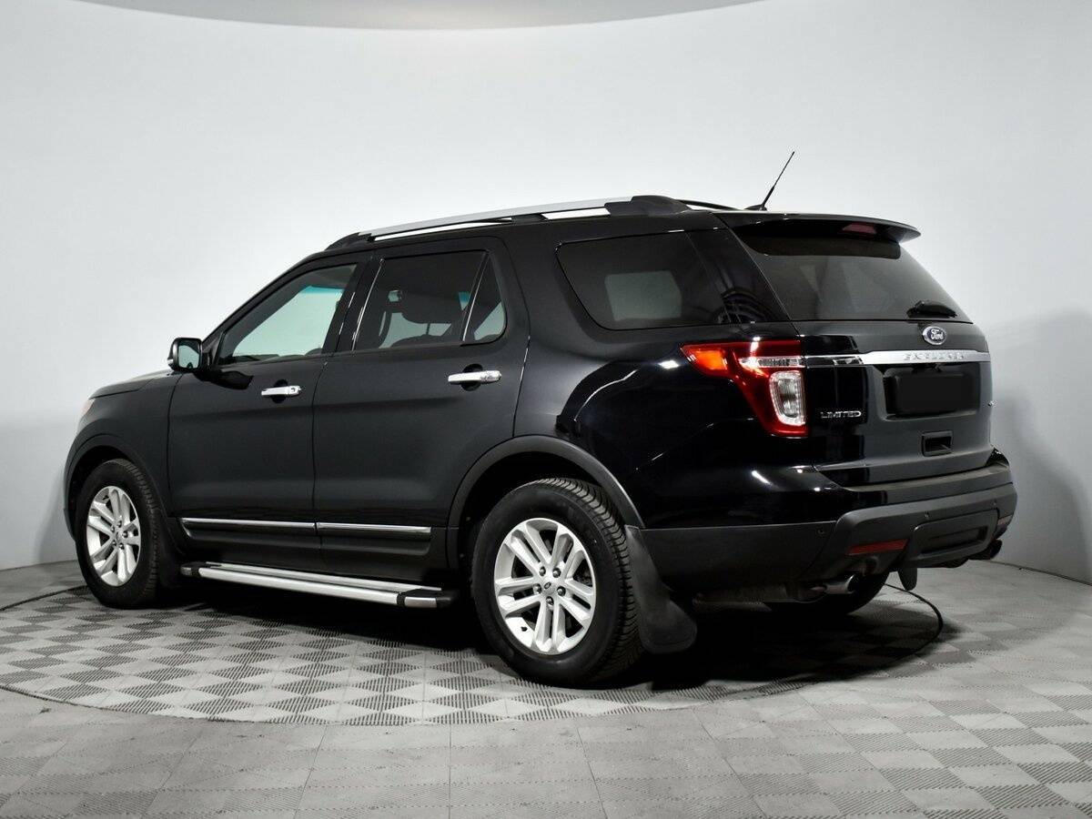 Купить Ford Explorer с пробегом. Фото: #5