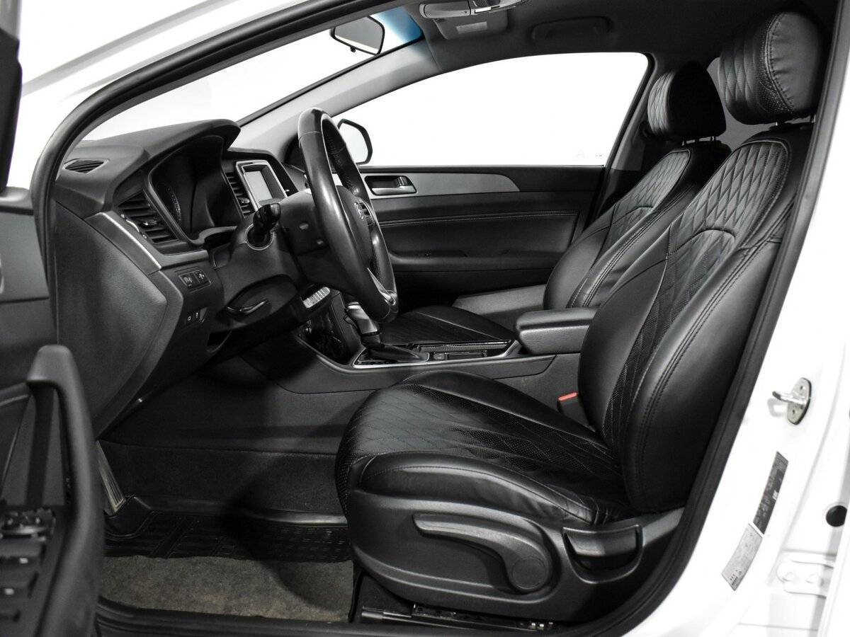 Купить Hyundai Sonata с пробегом. Фото: #7