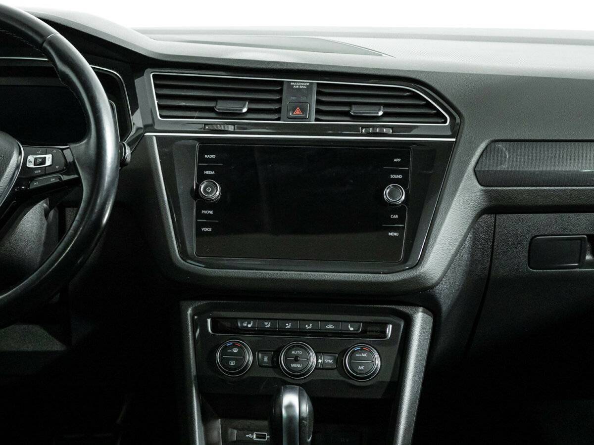 Купить Volkswagen Tiguan с пробегом. Фото: #13