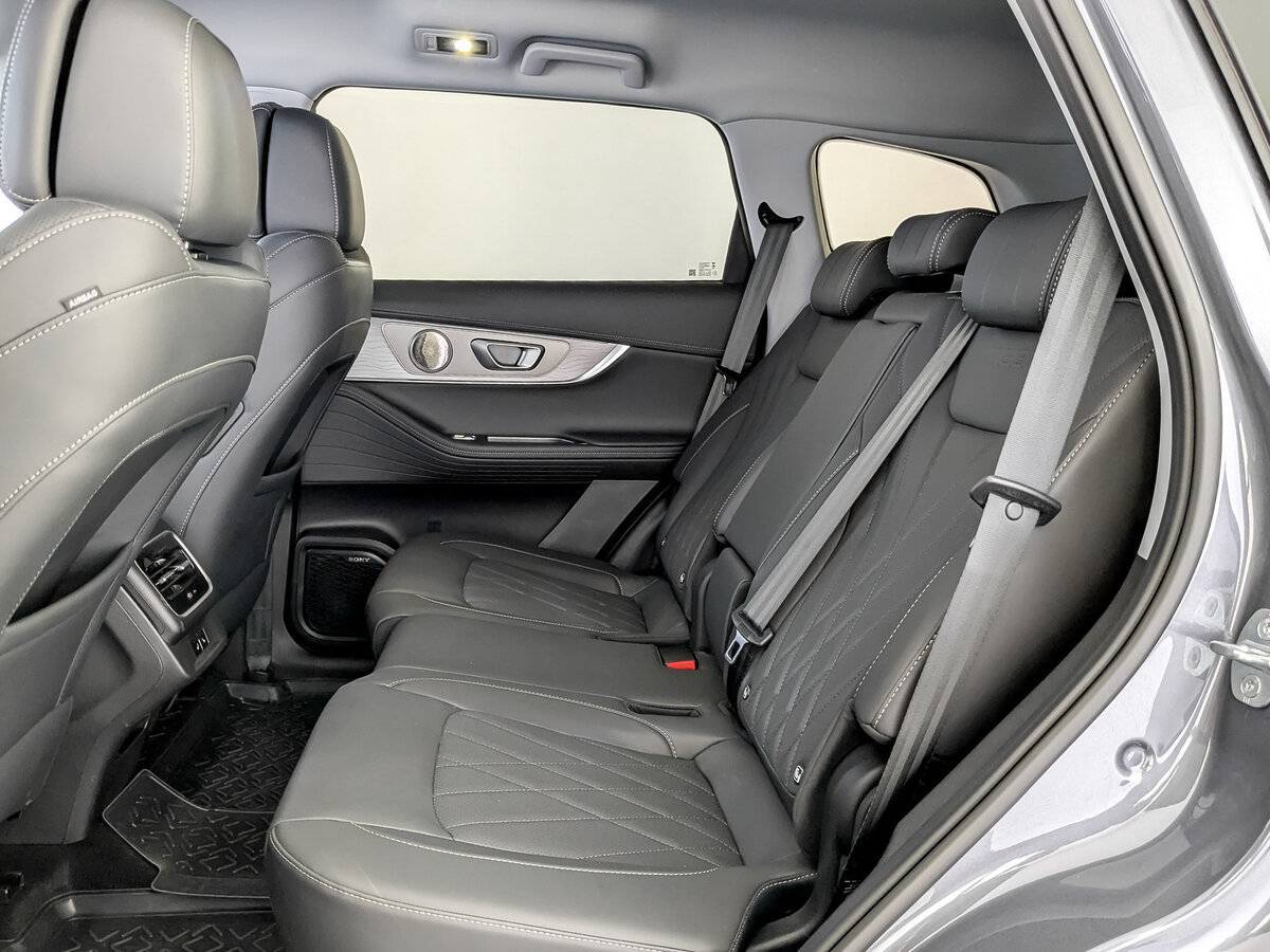 Купить Chery Tiggo 8 Pro Max с пробегом. Фото: #11