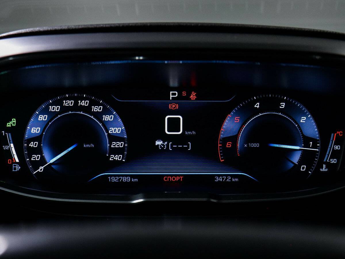 Купить Peugeot 3008 с пробегом. Фото: #7