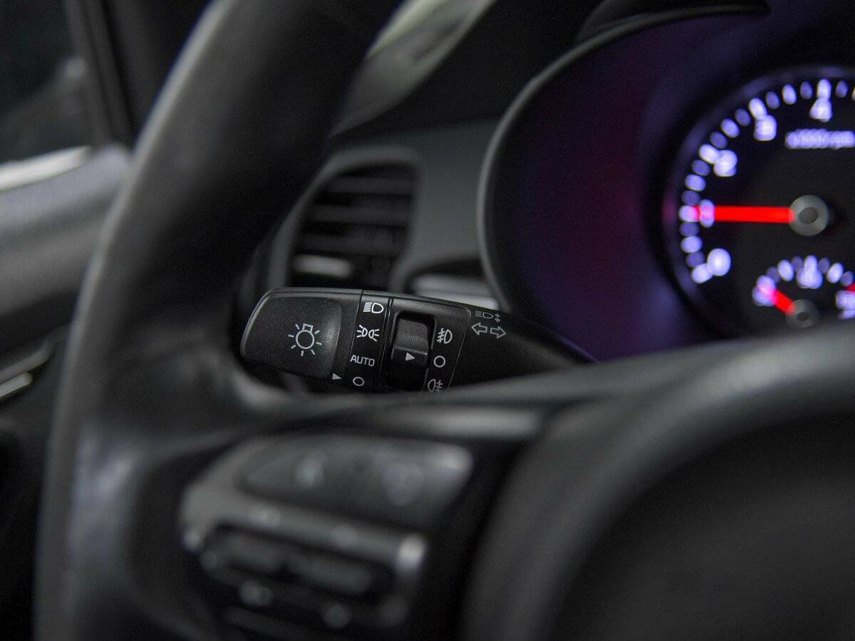 Купить Kia Rio с пробегом. Фото: #7