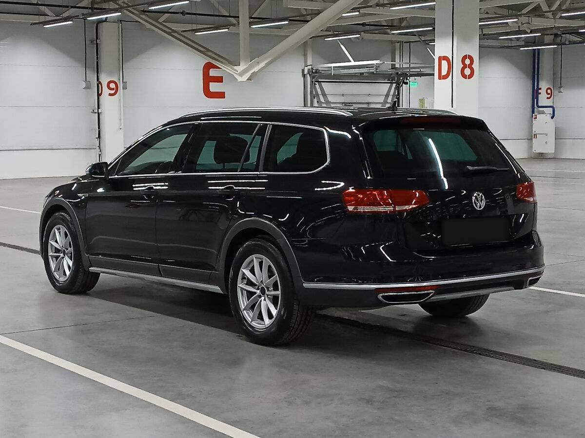 Купить Volkswagen Passat с пробегом. Фото: #6